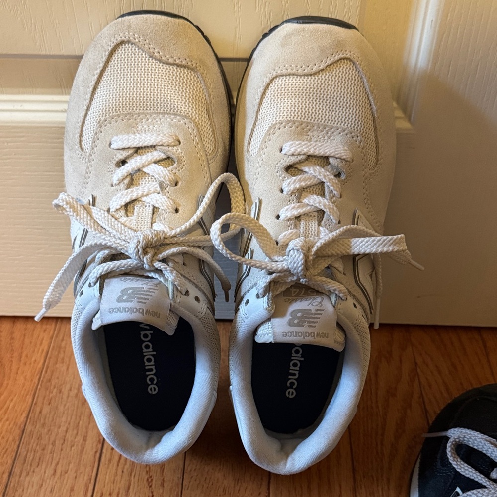 New Balance 574 creamy white Sneakers